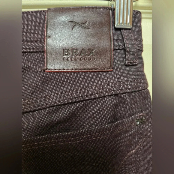 Men's BRAX Feel Good Cooper Fancy Straight Leg Jean Burgun Maroon - Size 30 x 34 - Picture 3 of 16